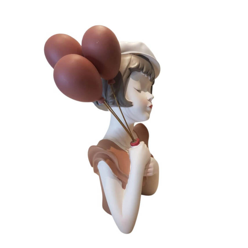 Decorative statuettes 