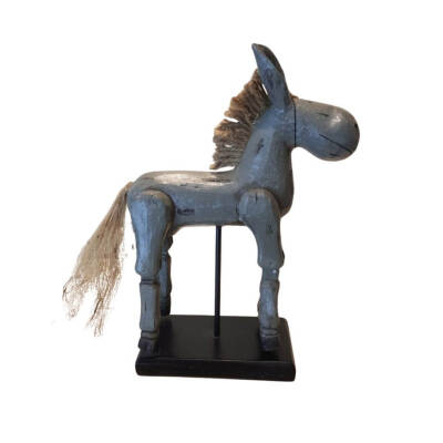 Decorative statuettes 