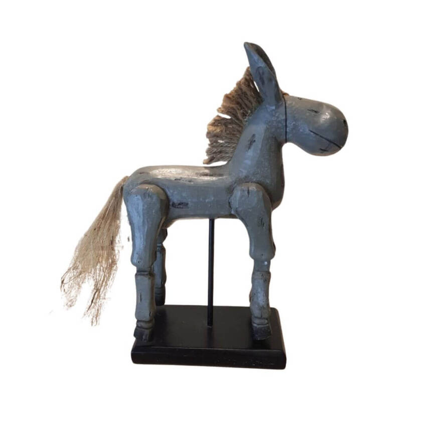 Decorative statuettes 