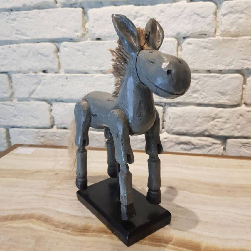 Decorative statuettes 