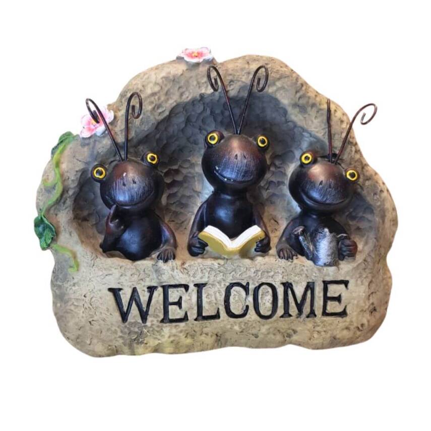 Decorative statuettes 