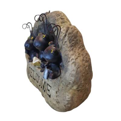 Decorative statuettes 